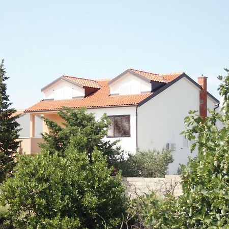 Apartments Rebac Murter Buitenkant foto